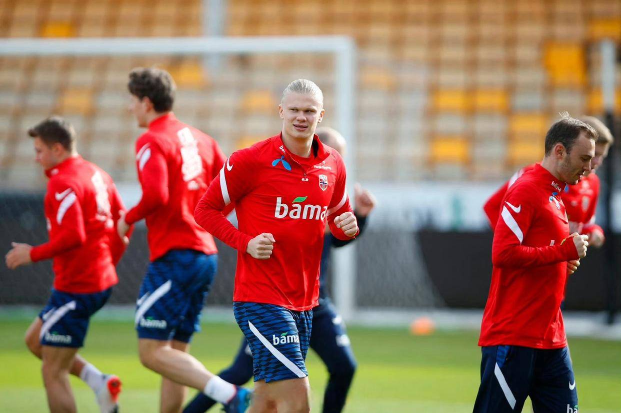 包含挪威国家队横扫对手晋级欧国家锦标赛强的词条 包含挪威国家队横扫对手晋级欧国家锦标赛强的词条