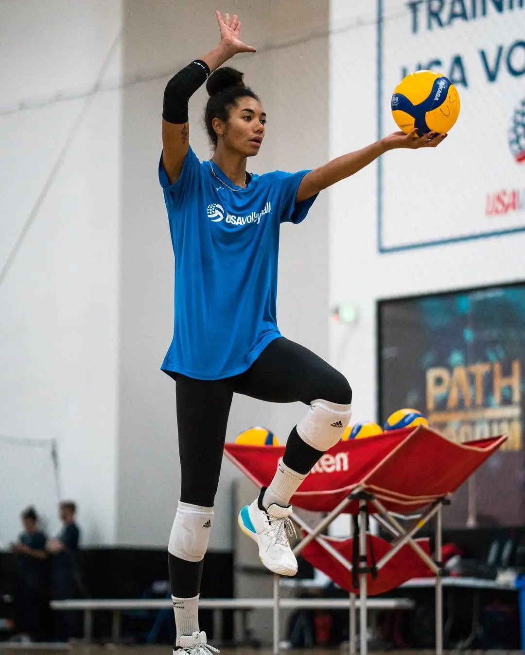 美队主帅再次获得最佳教练奖，引发热议 美队主帅再次获得最佳教练奖,引发热议的是谁 