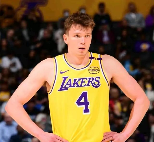 热门新秀再次引爆比赛，成为球队亮点的简单介绍