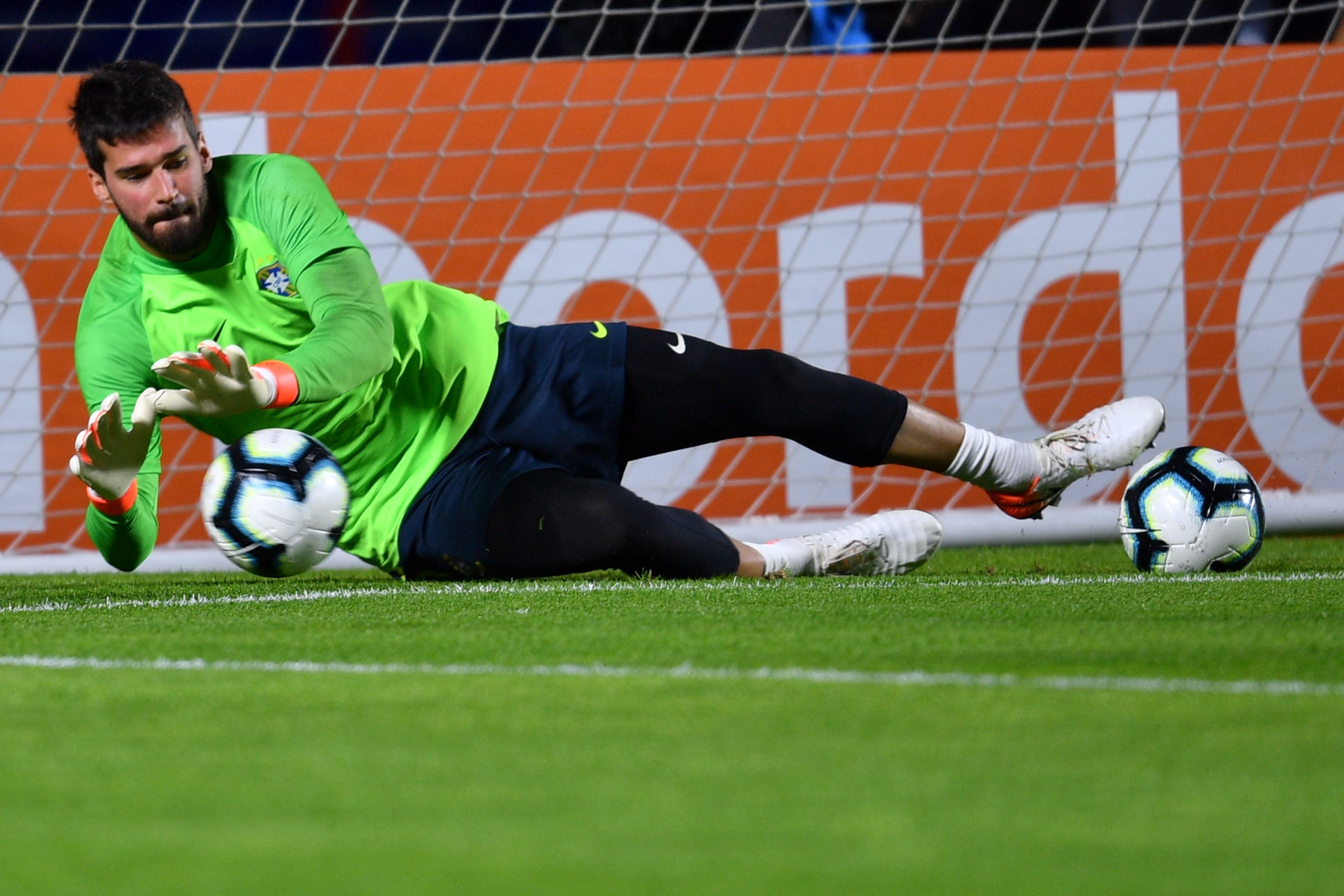 关于柏林赫塔门将表现神勇，全力守护球门的信息