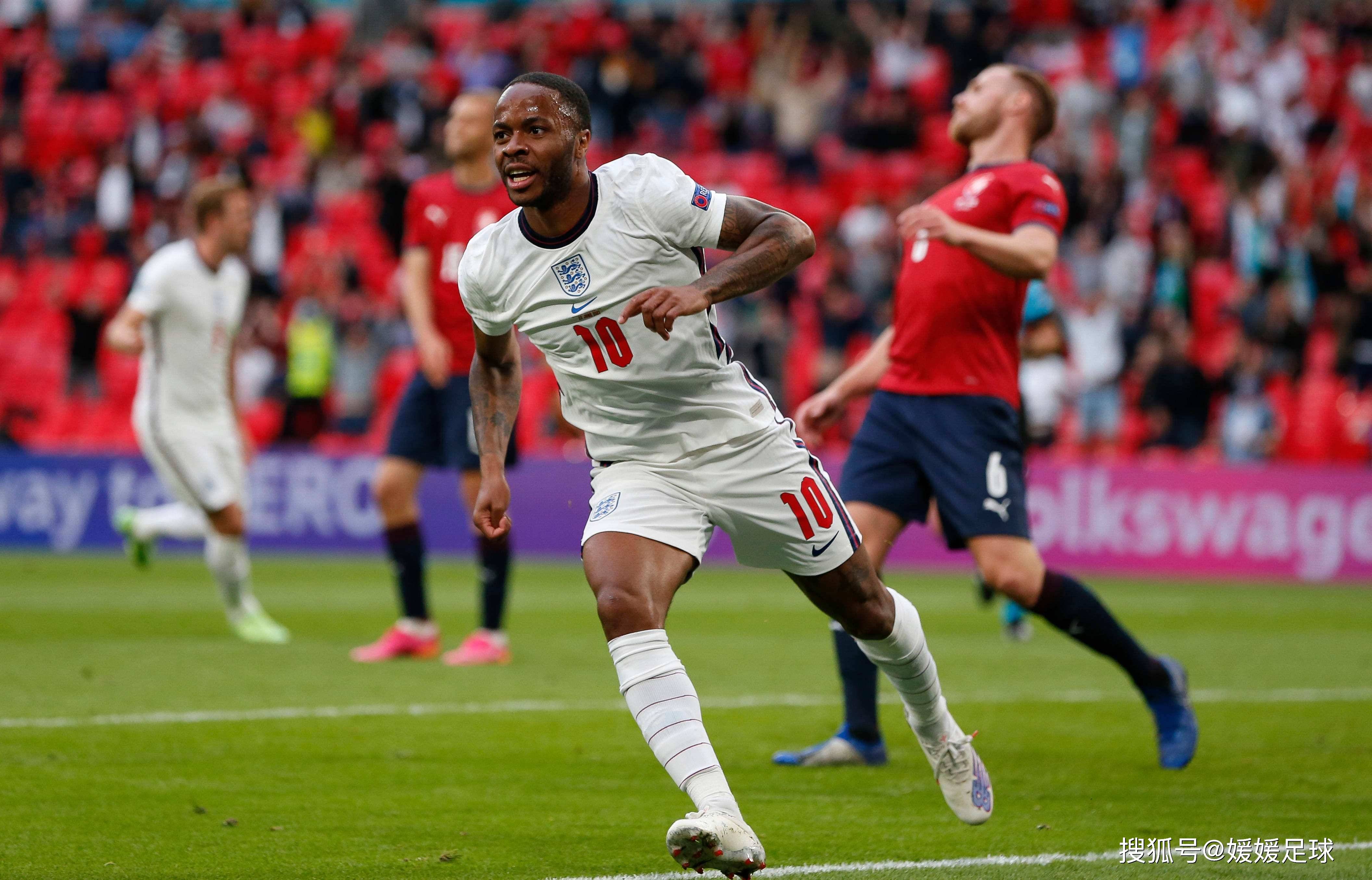 包含精彩纷呈！欧洲足球赛场上的风云变幻的词条