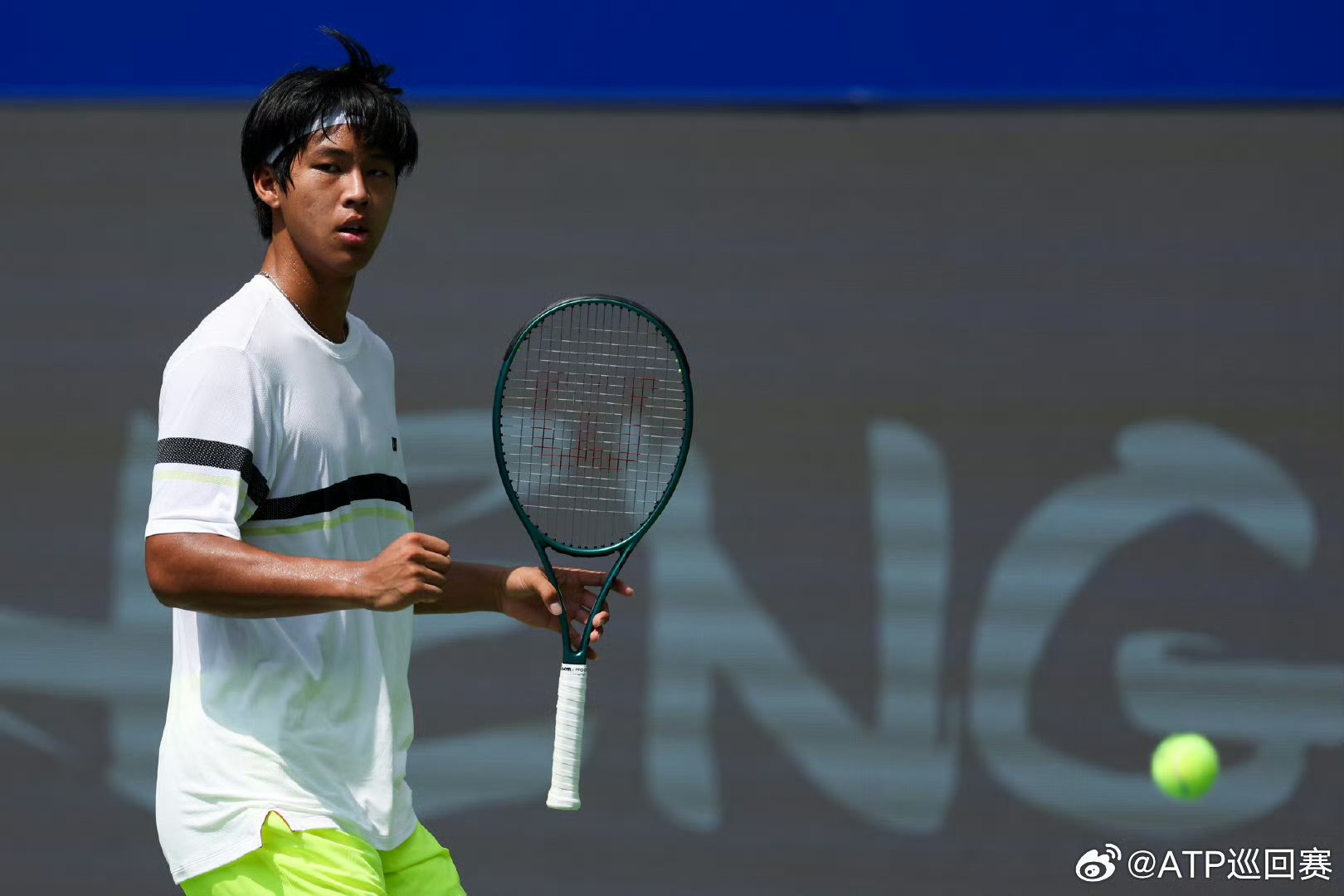 我国队伍在大陆赛场上稳定发挥，夺得胜利 