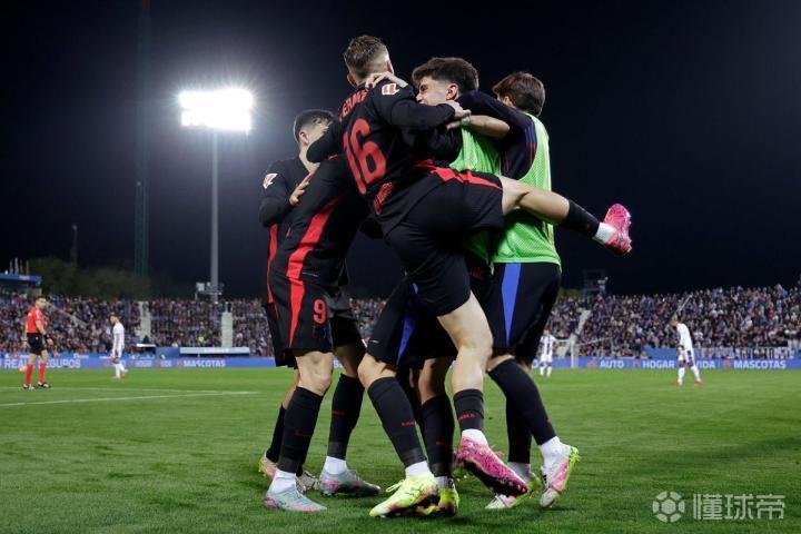 包含马德里德比胜出,竞技球队保持不败的词条 包含马德里德比胜出,竞技球队保持不败的词条