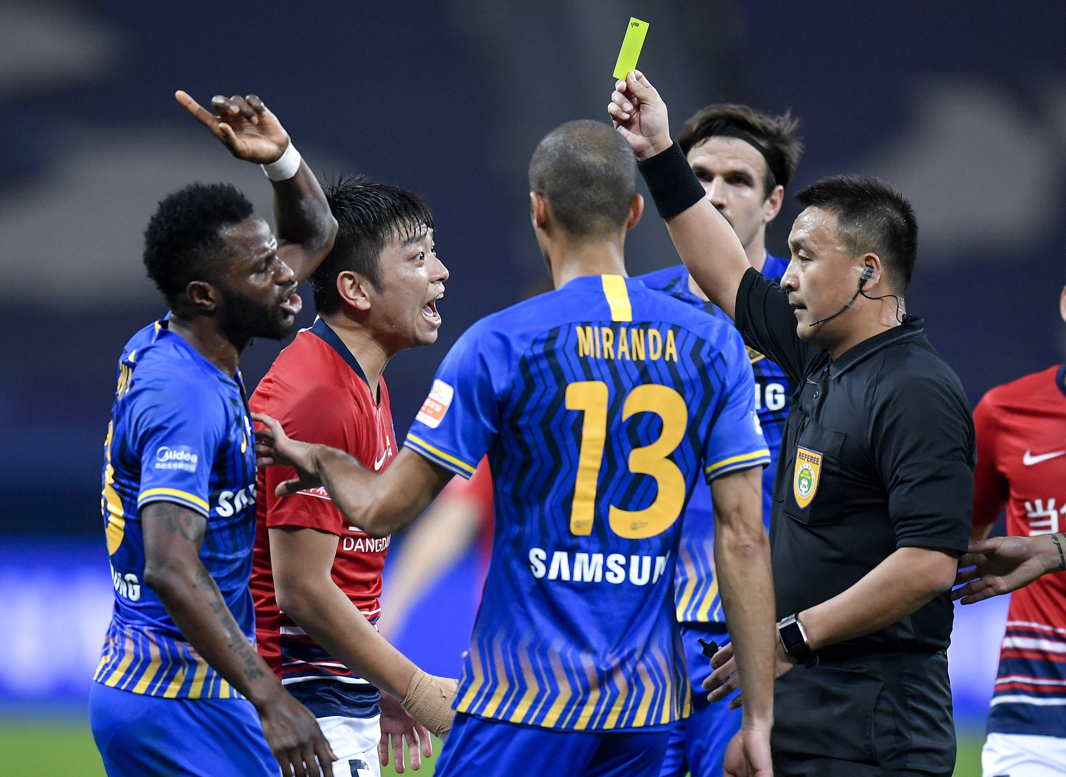 江苏苏宁迎来成都兴城,胜利将为哪一方倾注祝福? 江苏苏宁迎来成都兴城,胜利将为哪一方倾注祝福?