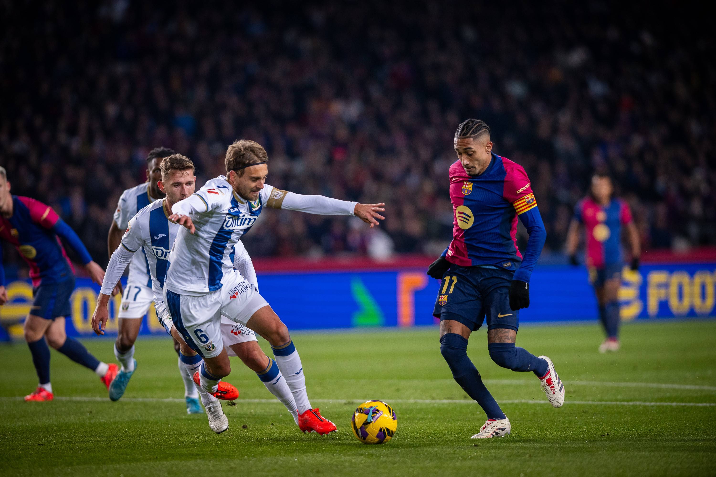 欧洲球队在足球赛中取得优异战绩,赢得全场喝彩的简单介绍 欧洲球队在足球赛中取得优异战绩,赢得全场喝彩的简单介绍