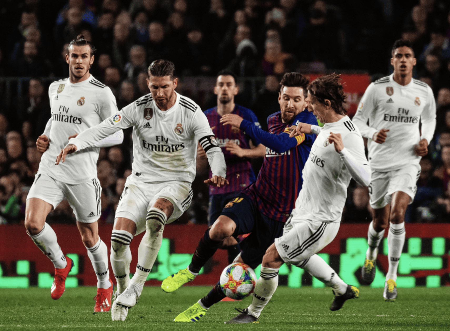 马德里德比激战，皇马逆转拜仁夺胜 