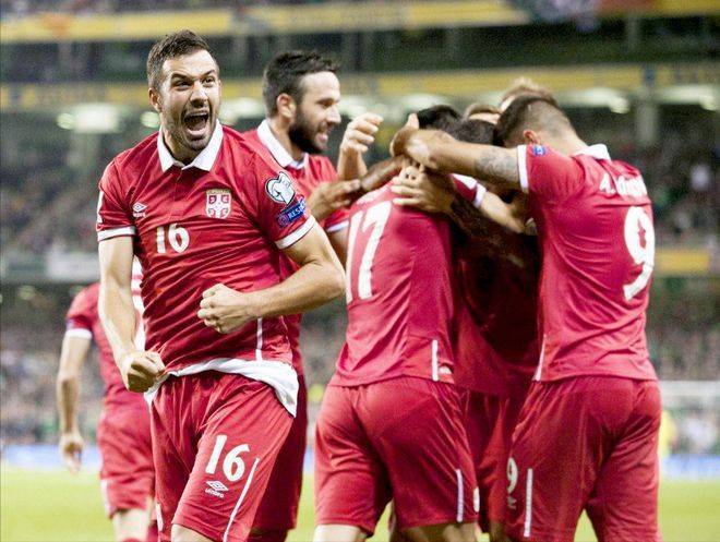 瑞典队全力以赴，取得胜利进军欧洲足球联赛八强的简单介绍