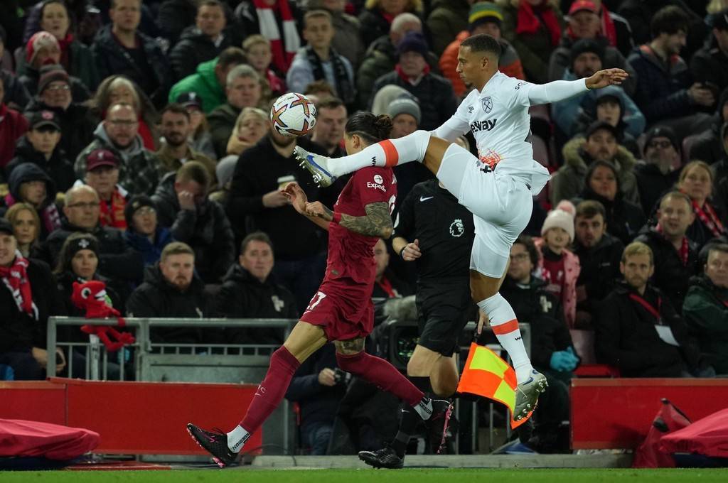 利物浦不敌实力弱旅，遭遇主场失利 