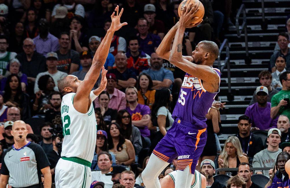 湖人战胜雄鹿：詹姆斯绝杀带领球队晋级西部决赛 