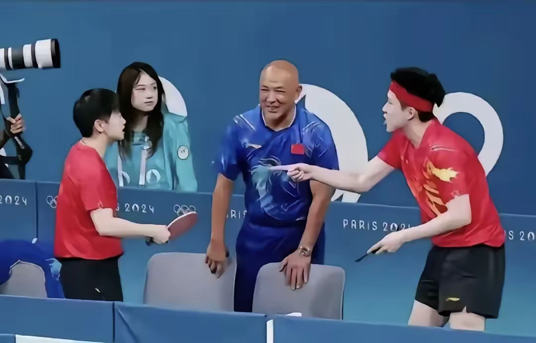 包含球员们绝不退缩，在赛场上奋勇争斗展现实力的词条