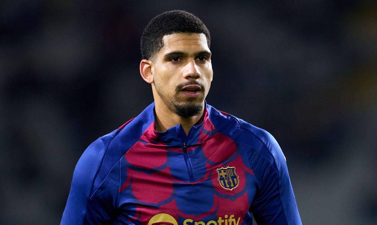 关于前巴萨球星转投英超豪门，引粉丝热议的信息